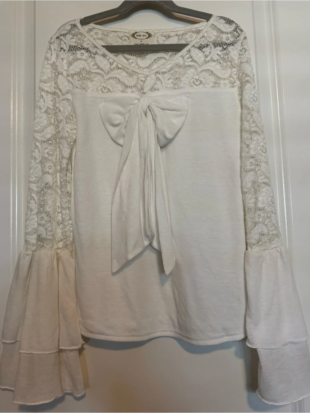 Joyfolie Mia Joy white lace Bowery top, Size 14